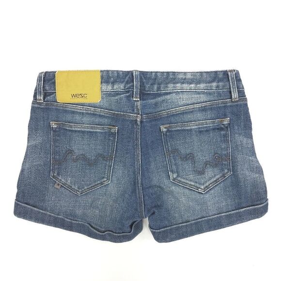 WESC》 5-Pocket Denim Cuffed Roxanne Shorts - Picture 7 of 11